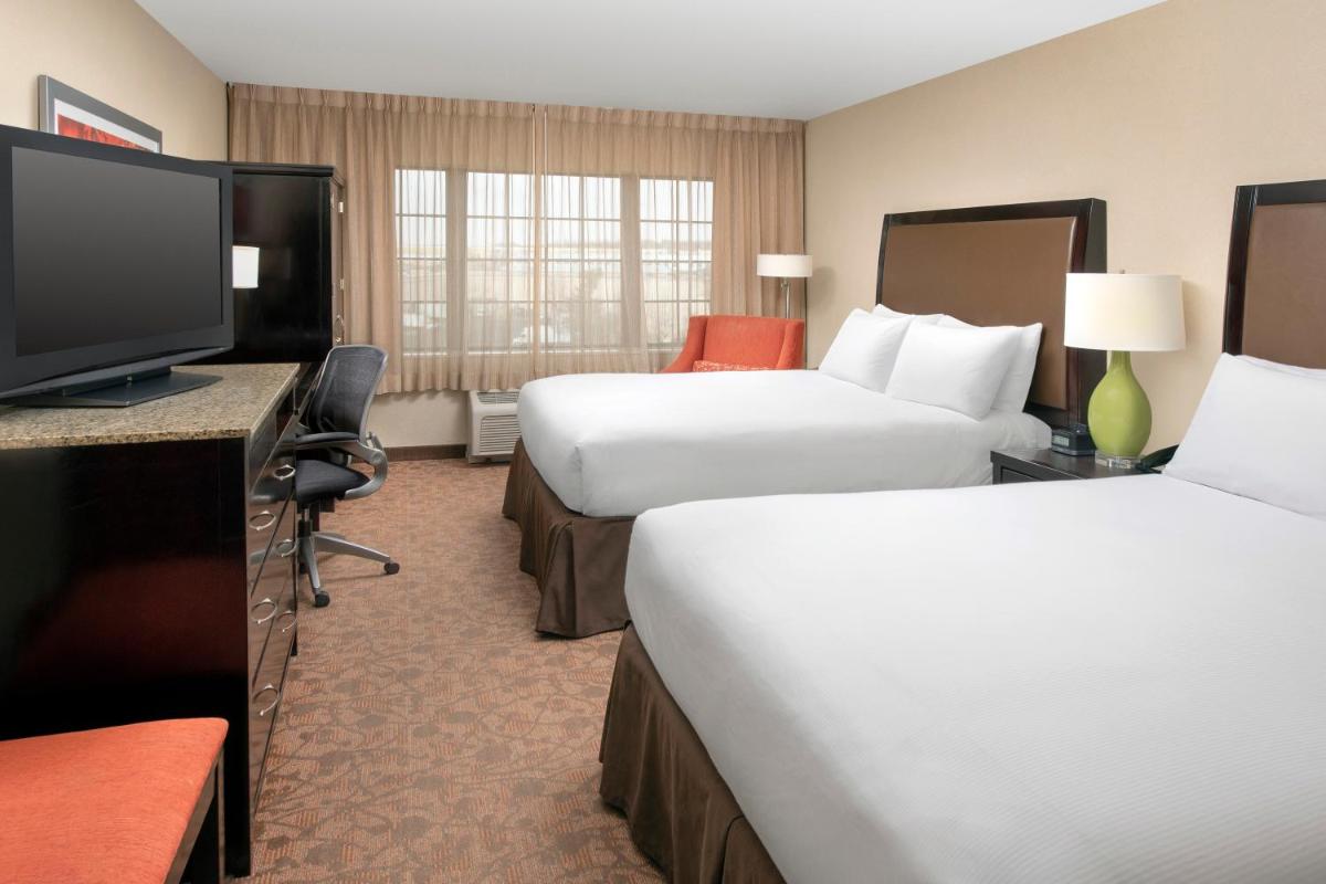 DoubleTree by Hilton Dulles Airport-Sterling - Housity