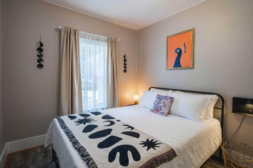 Hip Historic Home In Downtown Ferndale - Housity