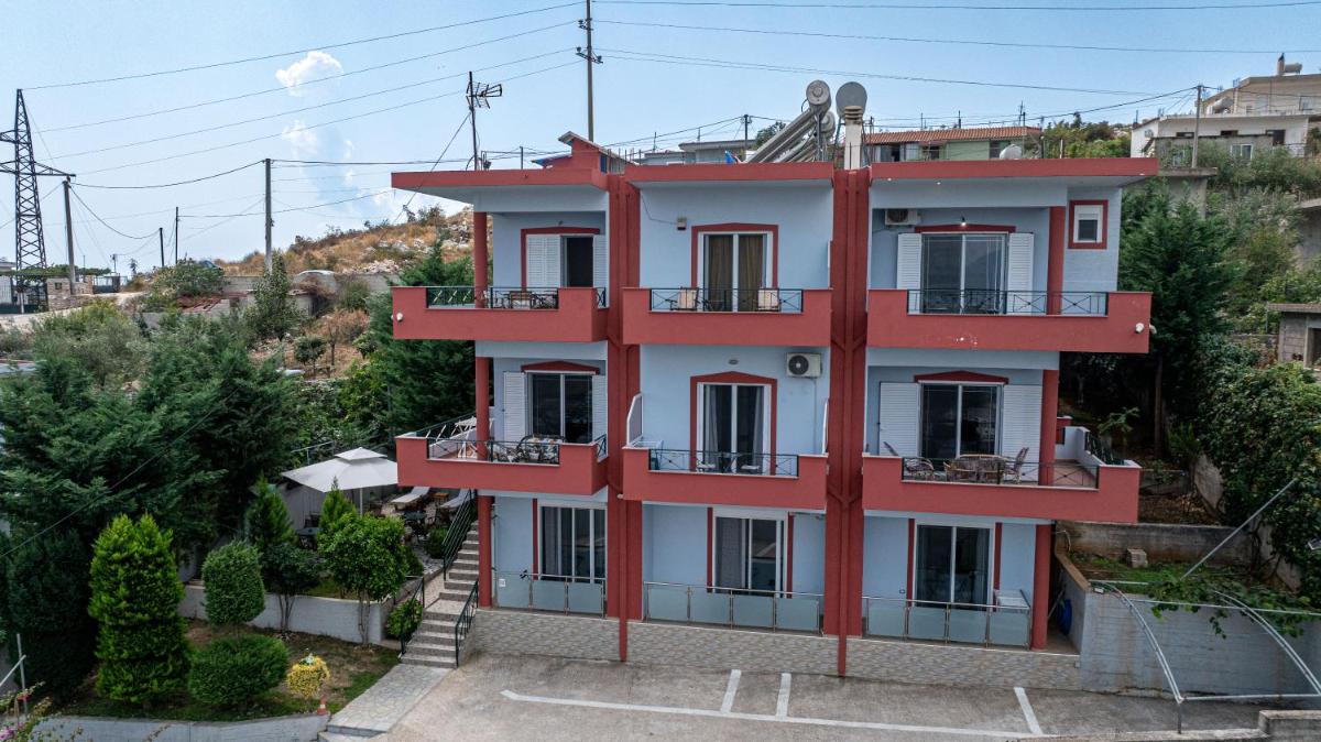 Vila Flamuri - Housity