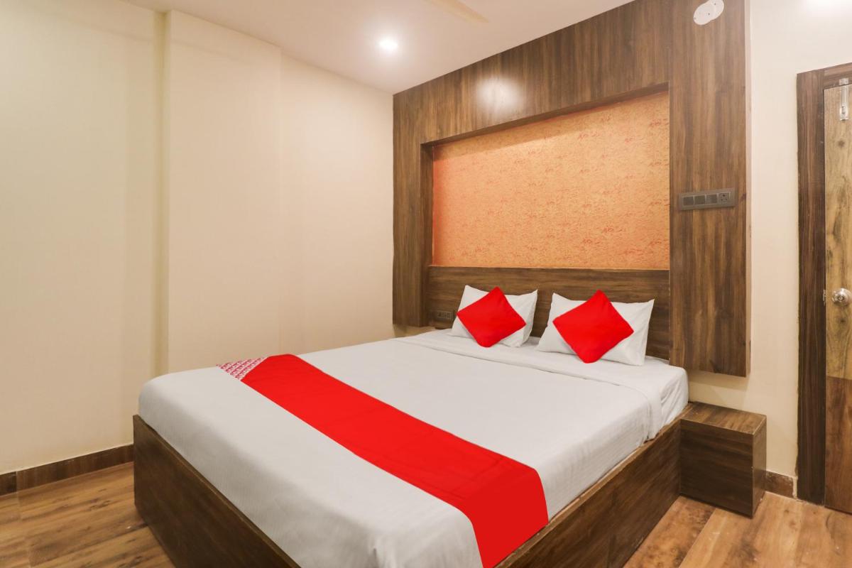 Hotel O R Square Grand - Housity