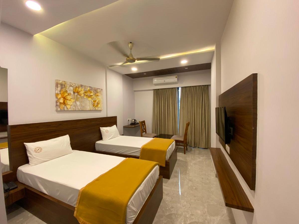 Hotel O Swaraj - Housity
