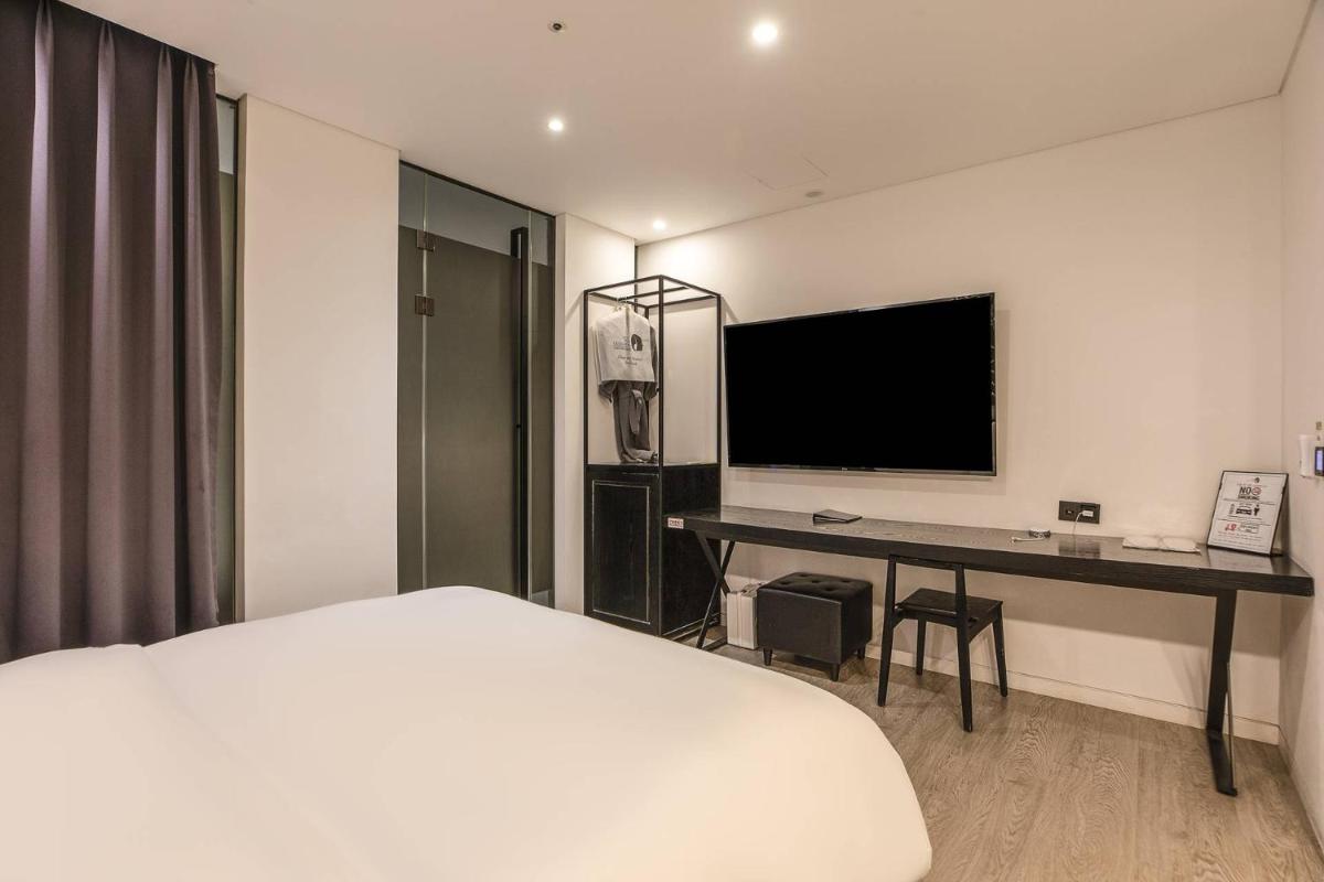 Hotel The Designers Cheongnyangni - Housity
