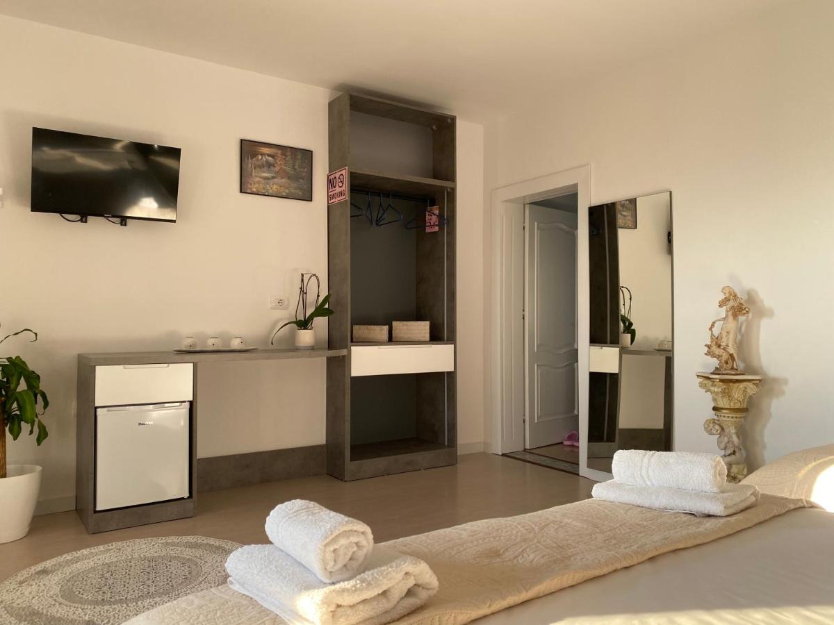 Alesio Guest House - Housity