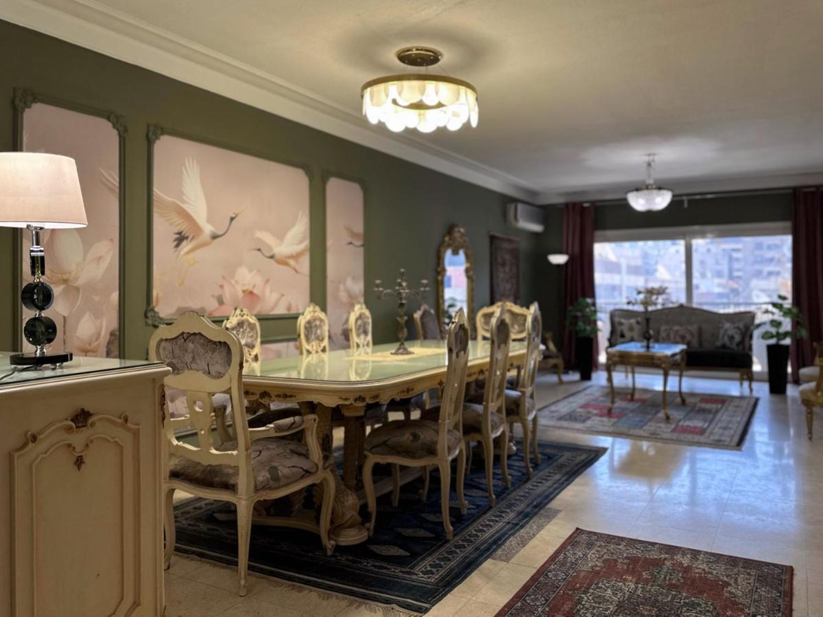Suitetrails - Spacious, Luxurious 3-Bedroom Apartment in Nasr City for Families & Corporates