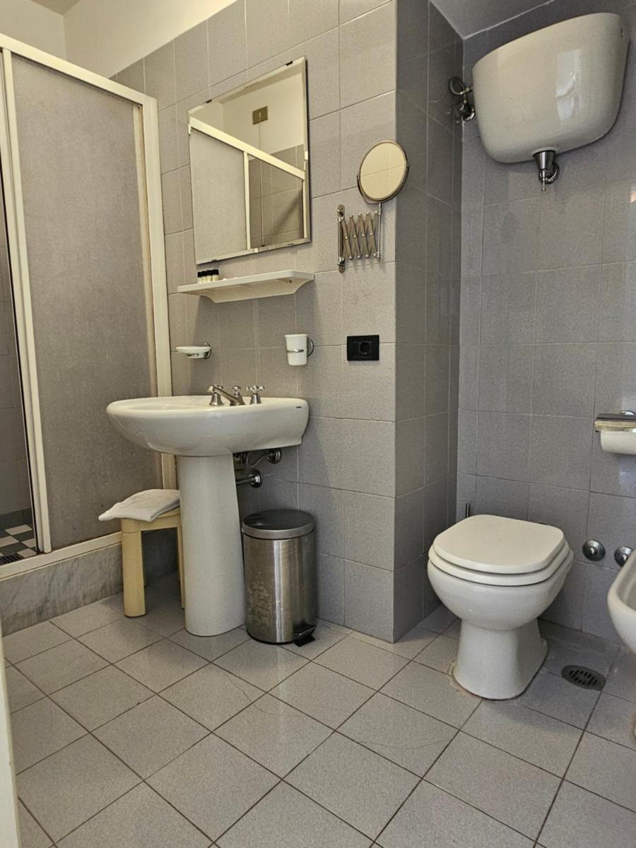 Hotel Rosalba Perugia - Housity
