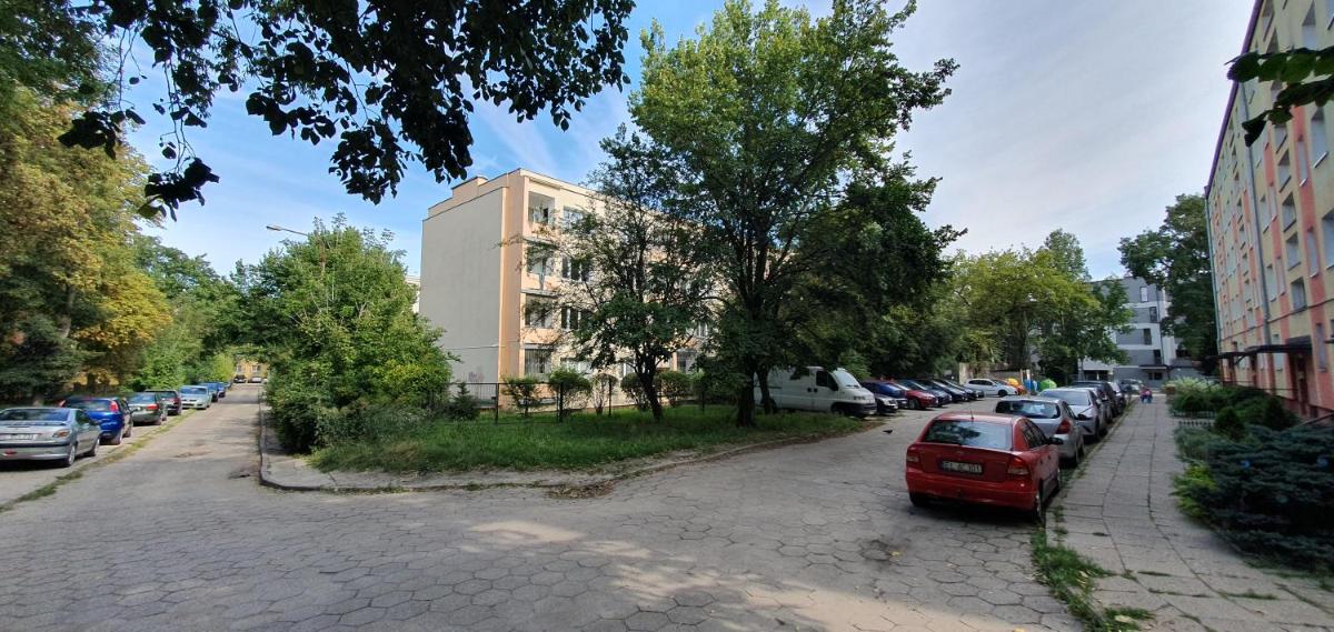 Nocleg w Łodzi, Energetyków 1 - Housity