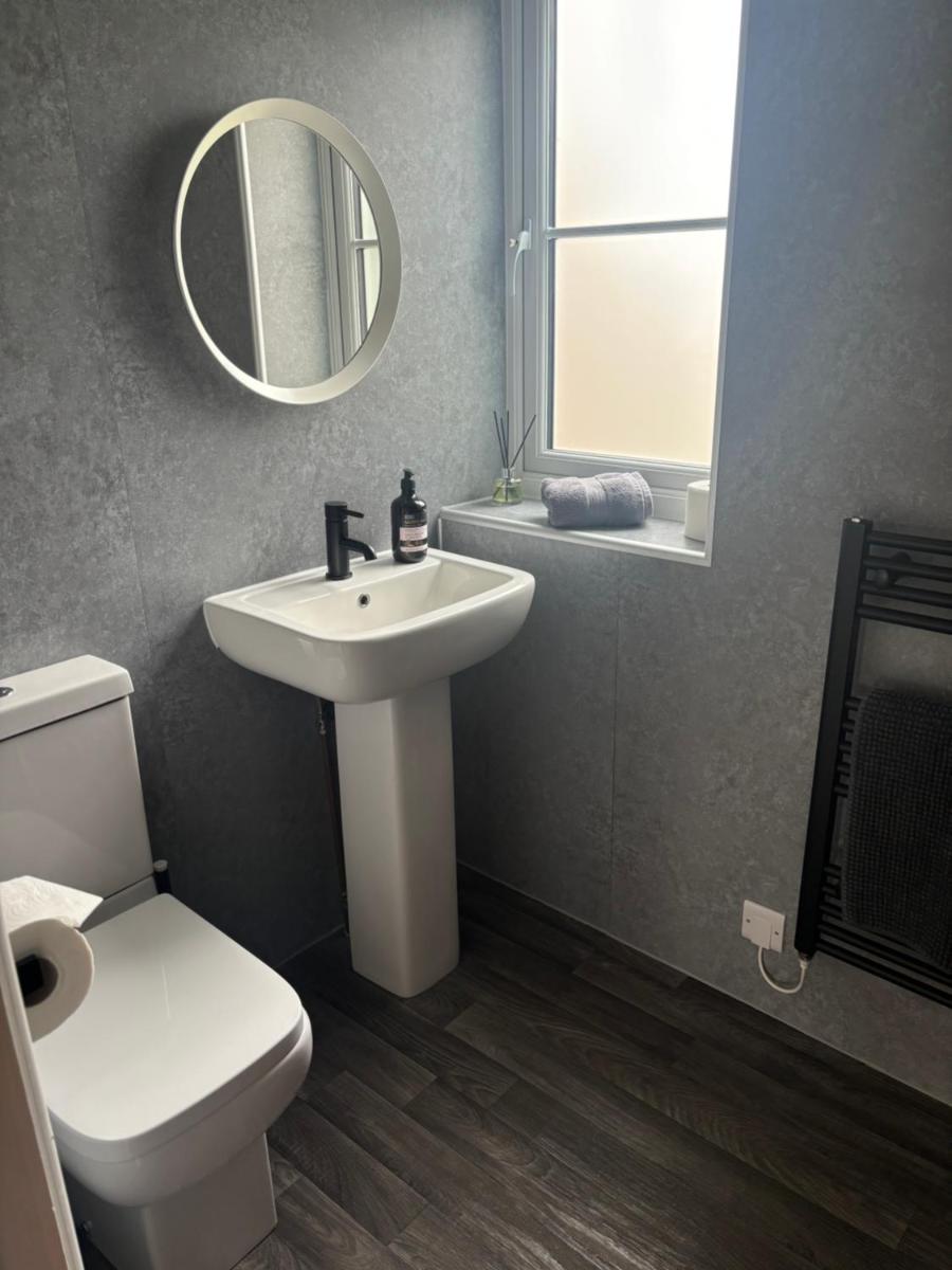 The Woodside Snug, Eastwell, Vale of Belvoir - Housity