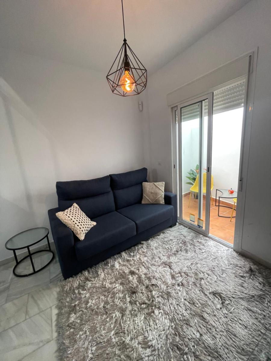 Historical centre! private TERRACE & GYM-near public parking - Housity