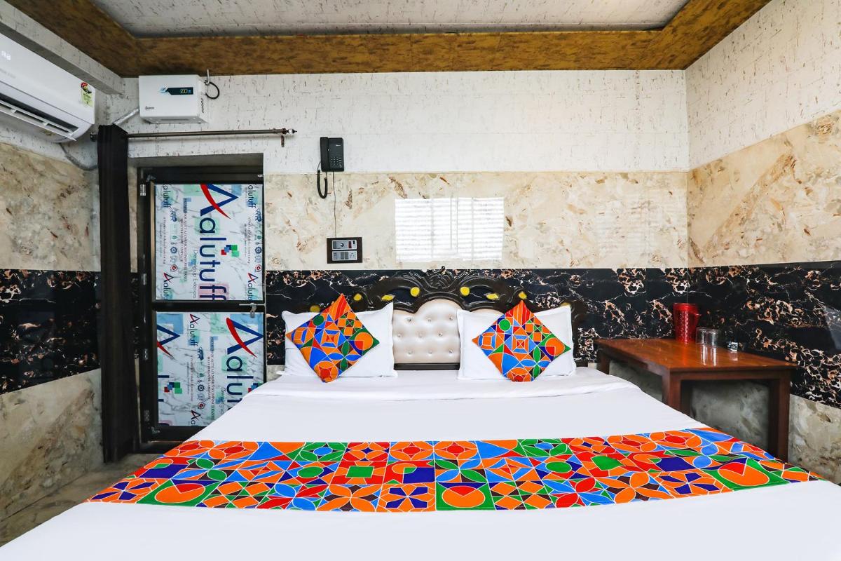 FabHotel Raghunandan Inn - Housity