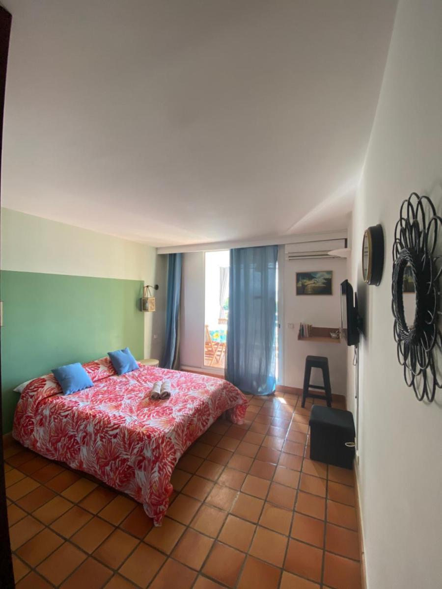 Studio paisible avec piscine, pas loin de la plage - Housity