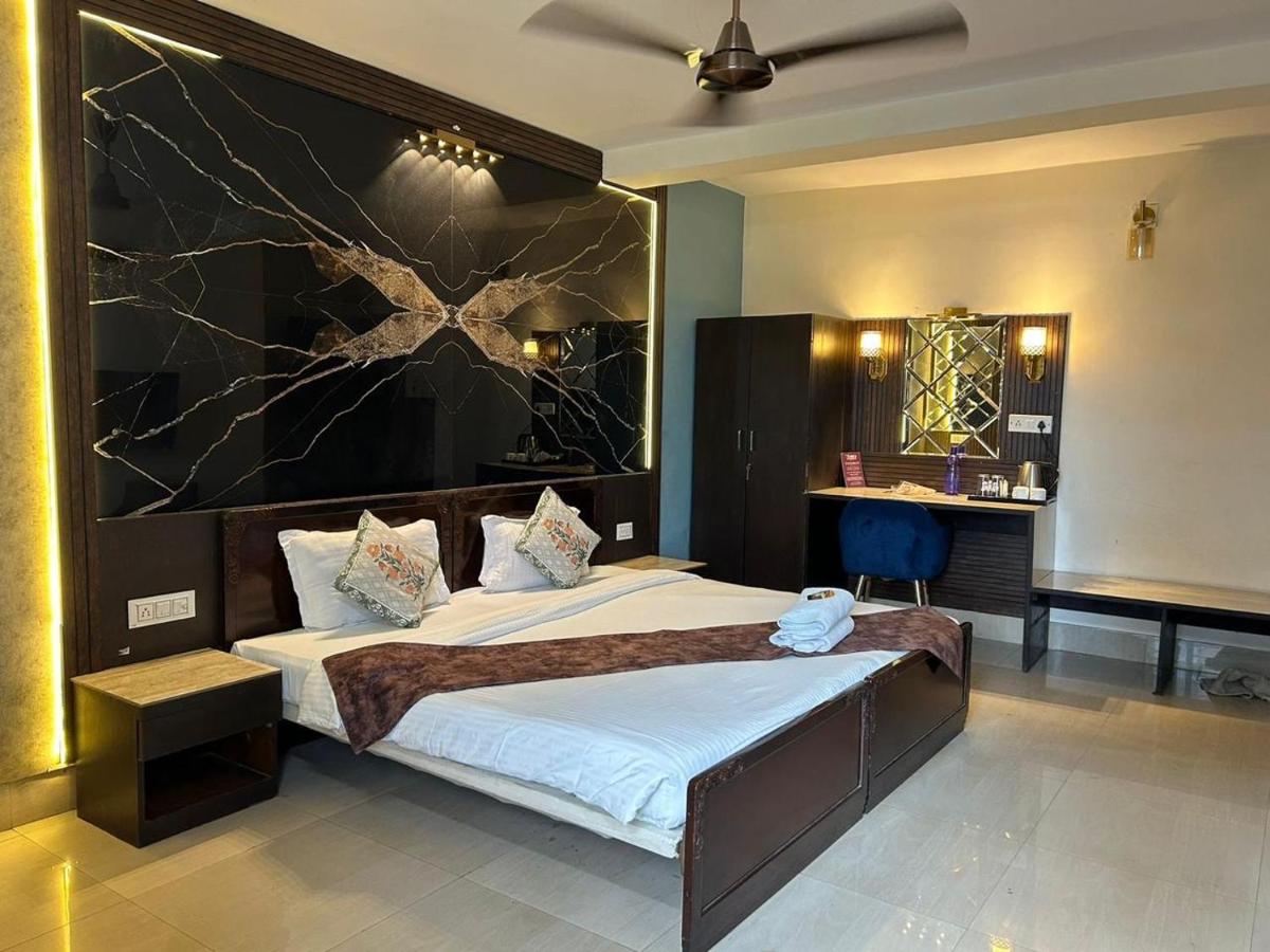 The Aster Penthouse - Housity