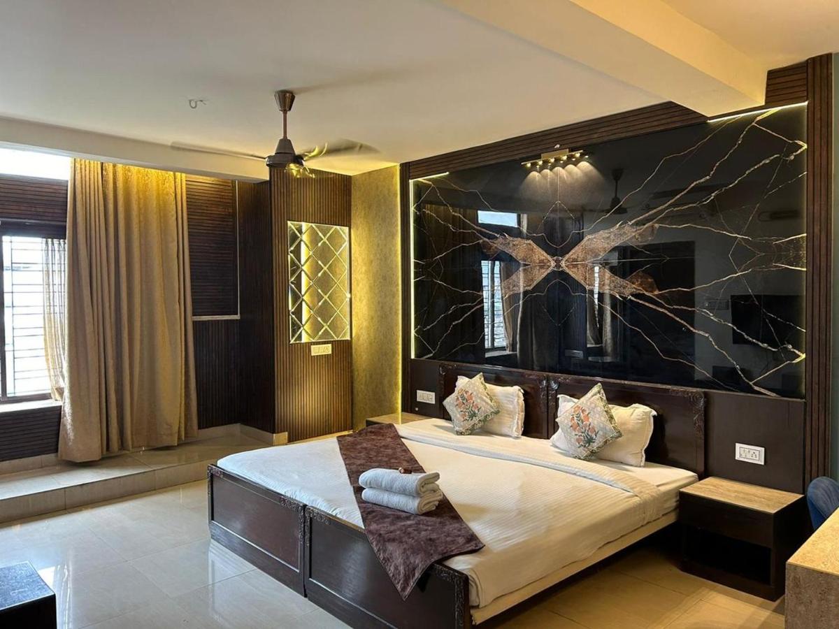 The Aster Penthouse - Housity