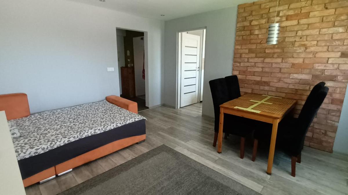 Modern Studio 9 - Housity