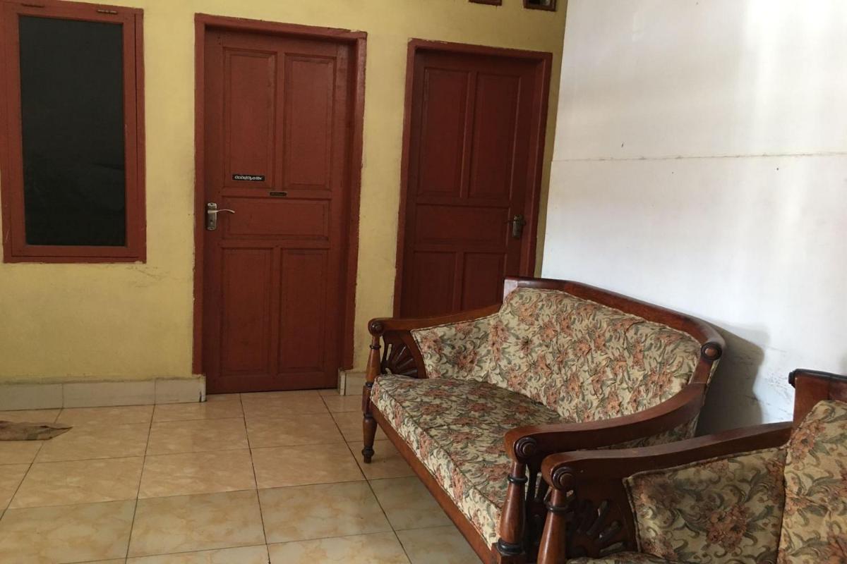 Hotel O Anda Kost 2 Near Lapangan Syech Yusuf Discovery - Housity