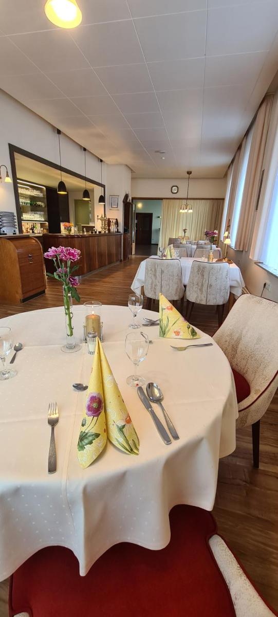 Hotel Hessischer Hof - Housity