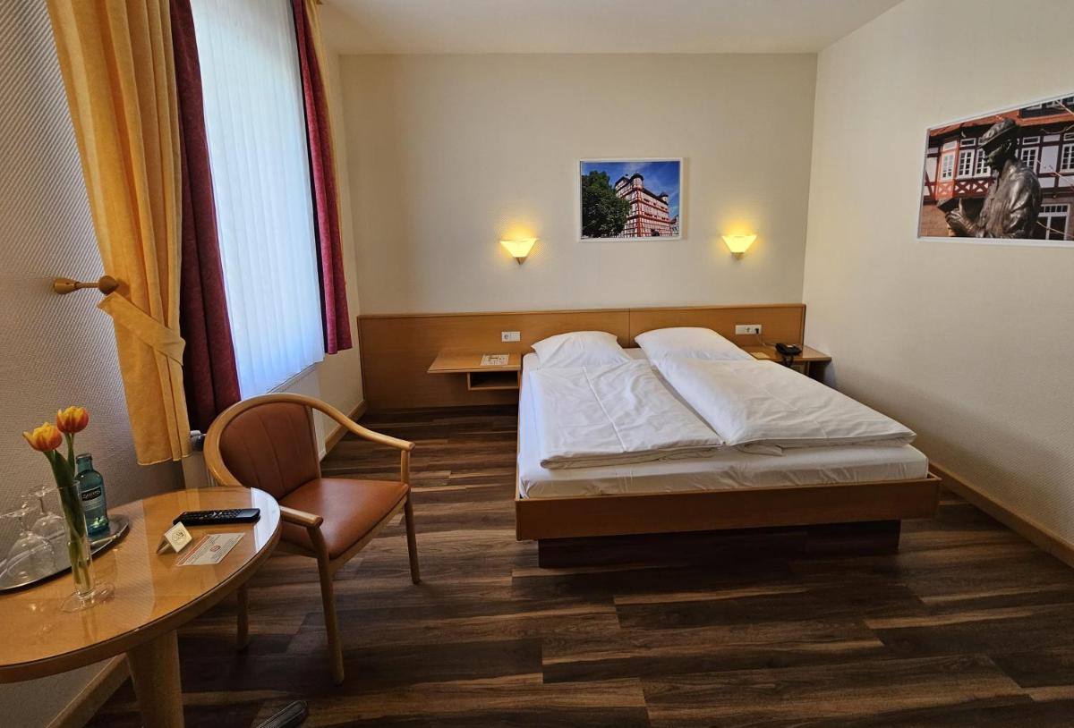 Hotel Hessischer Hof - Housity