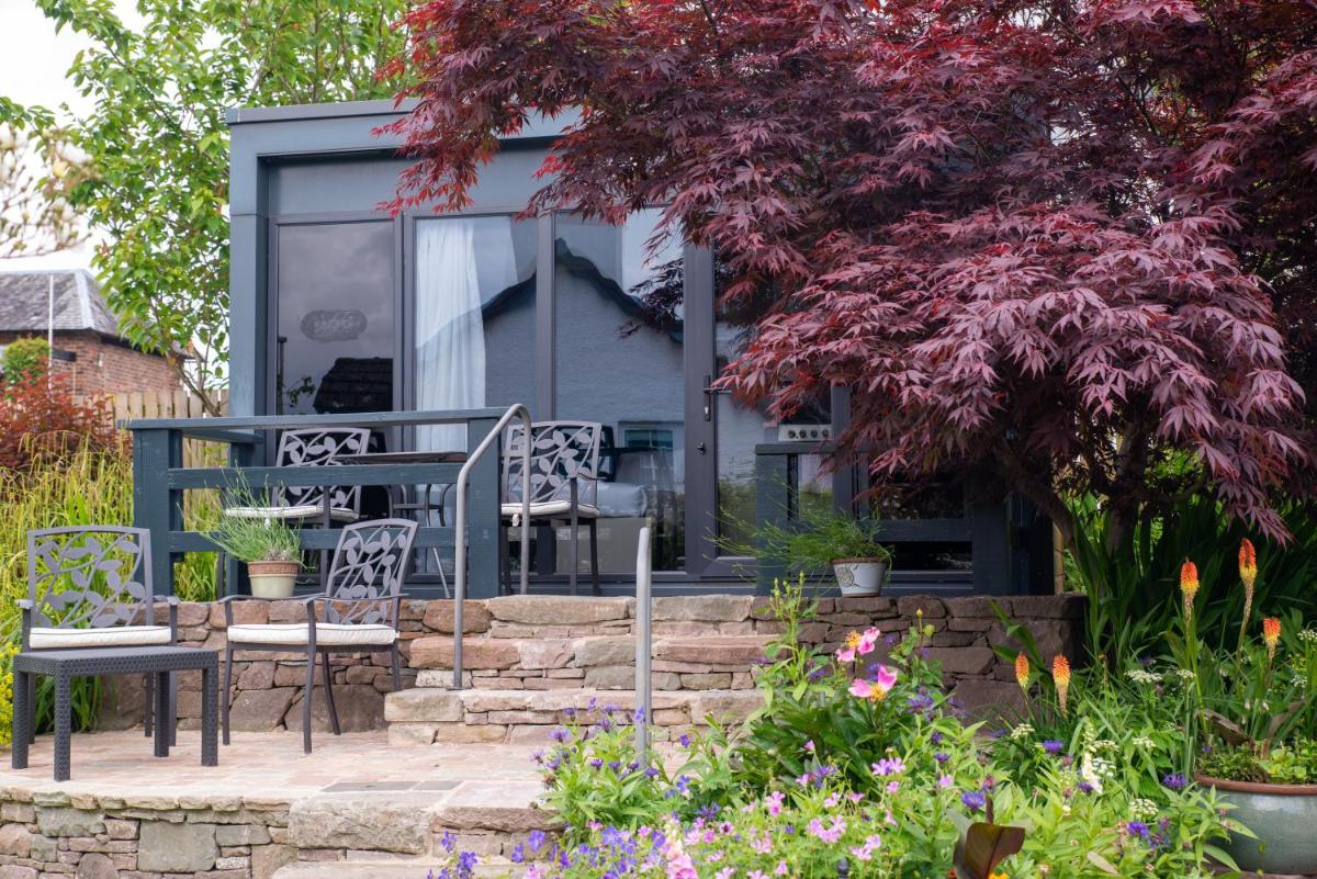 Braeside Guest House, Loch Lomond - Housity