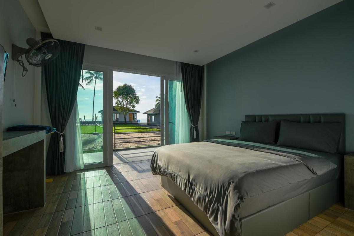 Reboot Beach Resort, Restaurant, and Coffee Shop - Housity