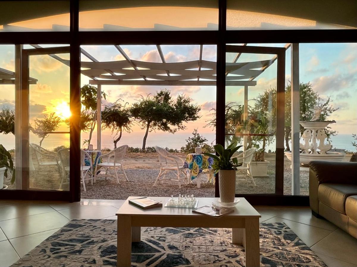 Residenza Domus Aurea Tropea- Vista Mare - Housity