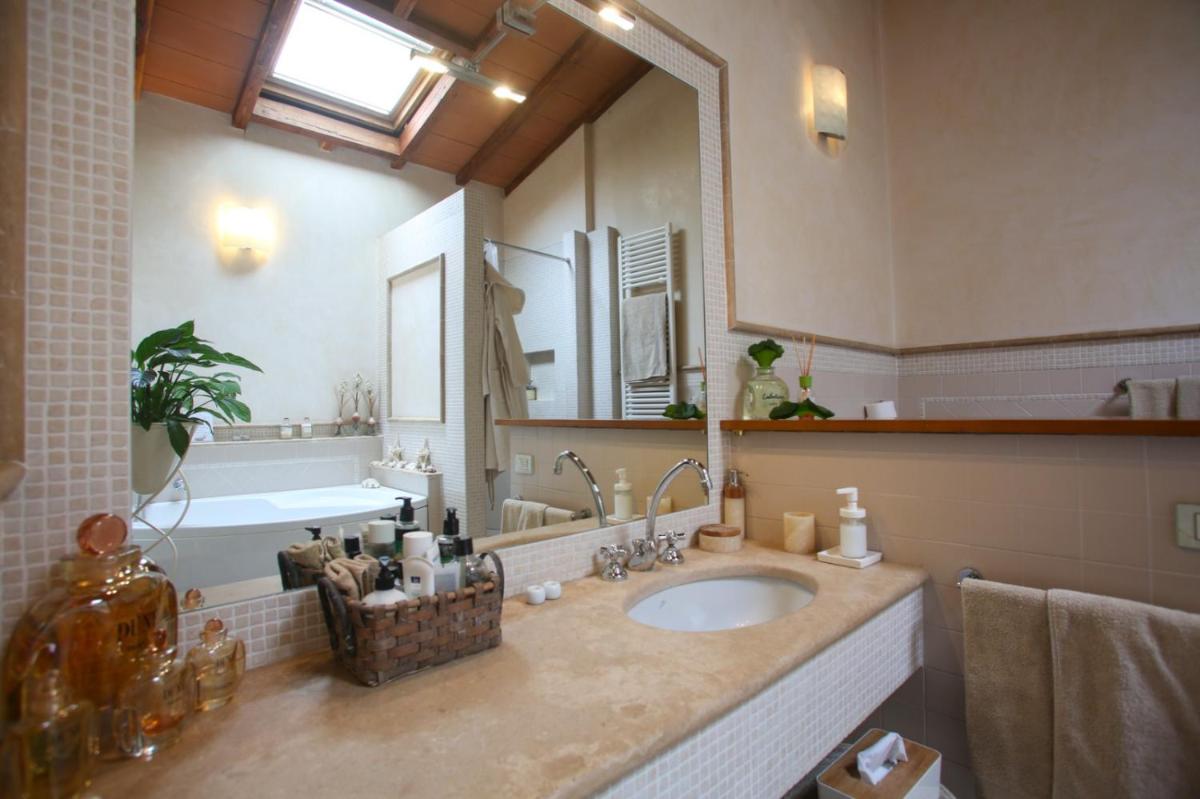 Pietra E Glicine B&B - Housity
