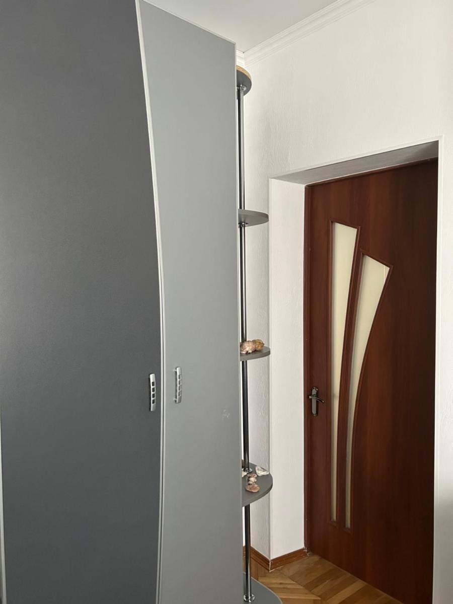 Suitetrails - Room in Floresti
