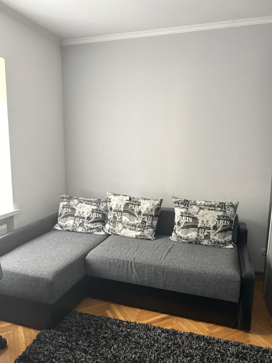 Suitetrails - Room in Floresti
