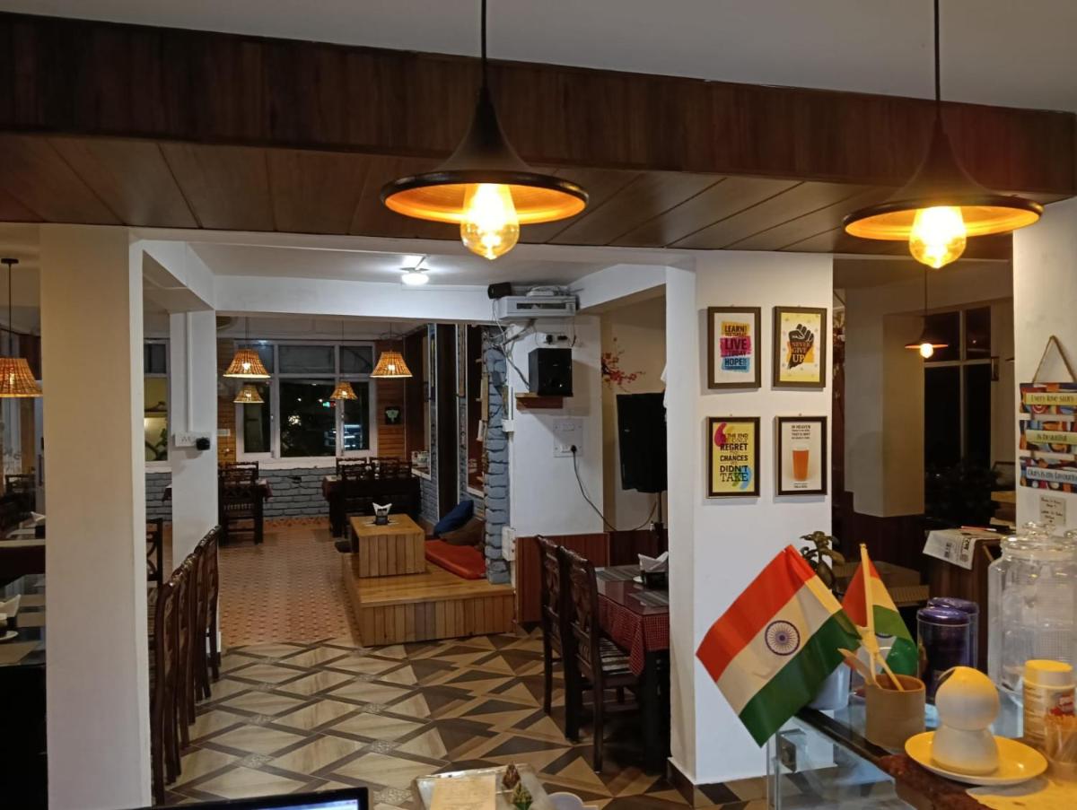 Sky Pie hotel - Housity