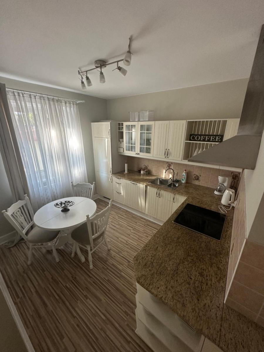Old Town Apartments - Housity