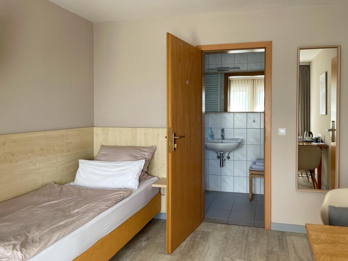 Gästehaus Juhl - Ruhige Zimmer, Studios und Apartments - Housity