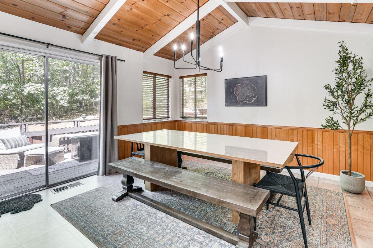 The Cub House with Hot Tub and Arcade in Arnold! - Housity