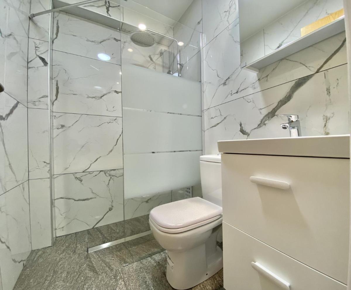 Ev Zin - Modern, cozy, 1 bed, pool, 2 balconies, A105 - Housity