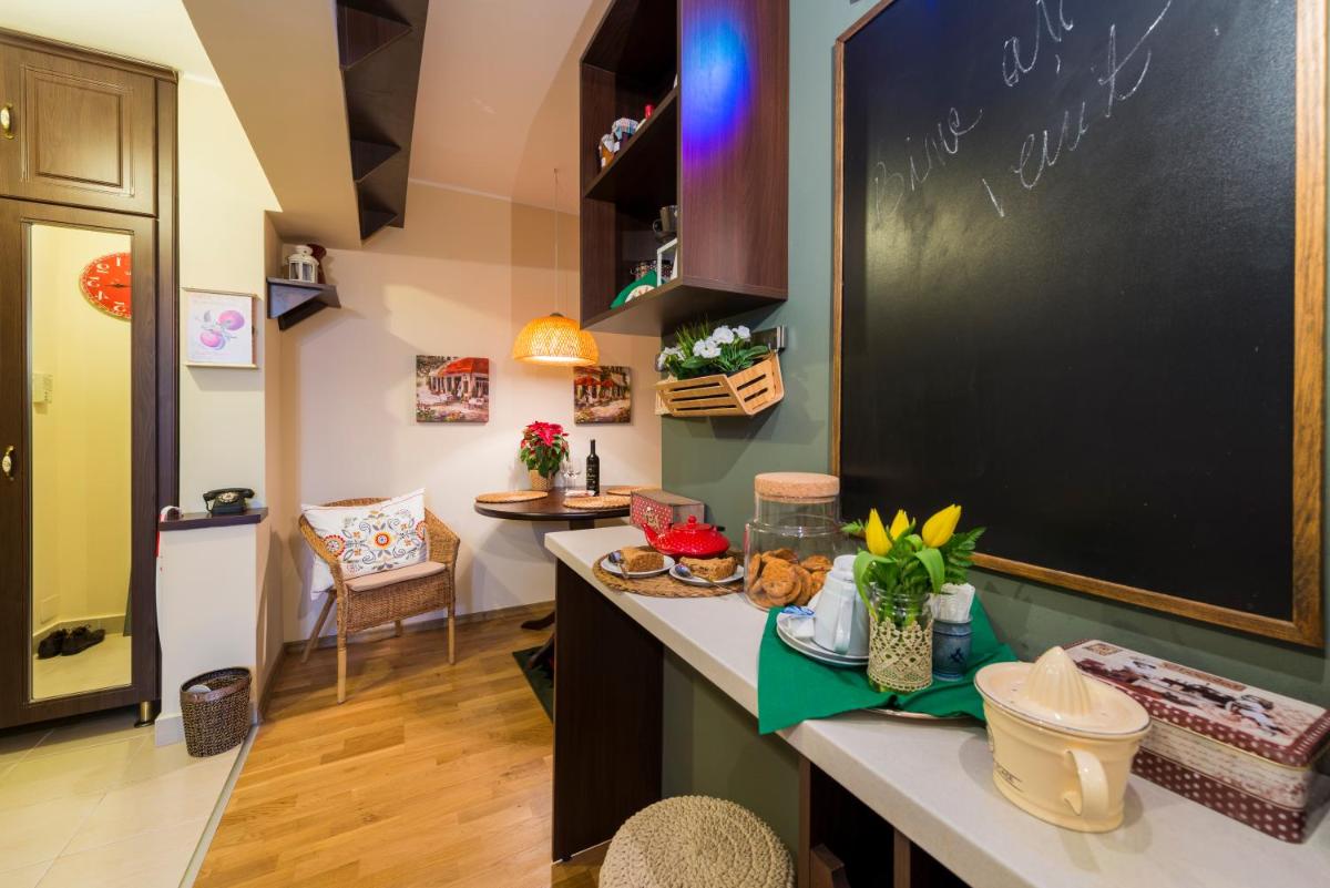 Alba House - Housity