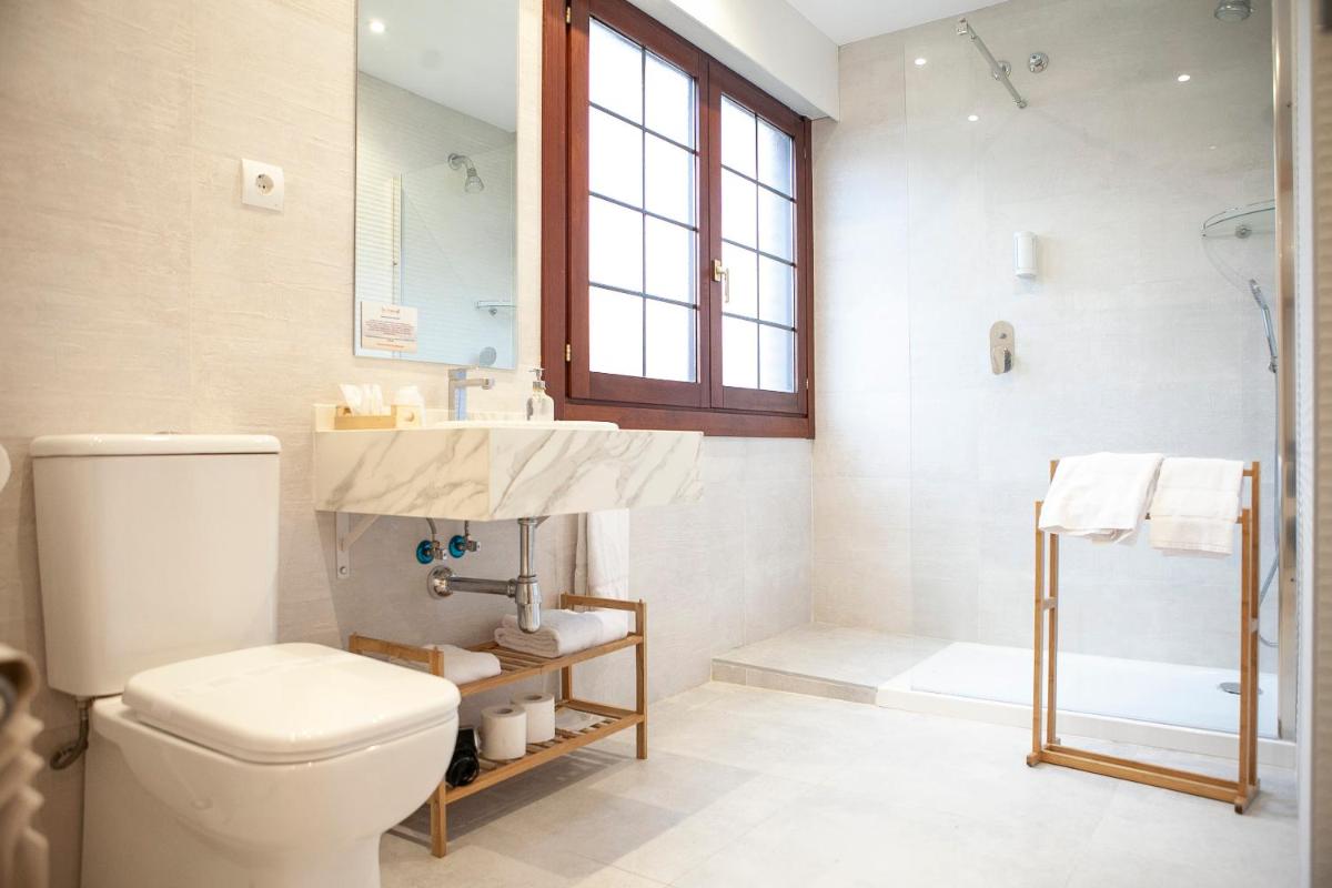 Apartamentos La Canal - Housity