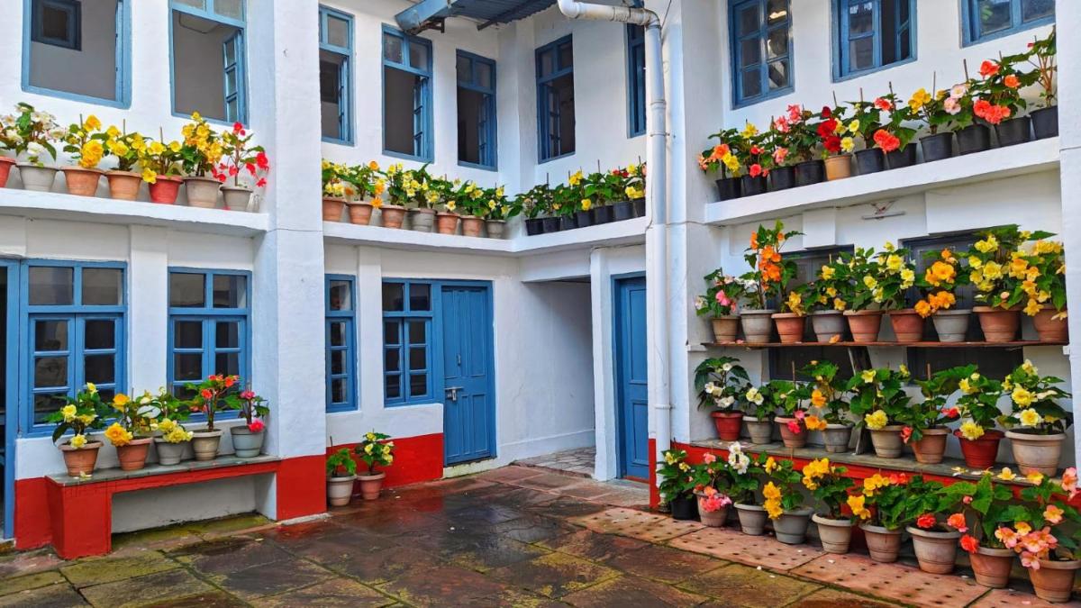 Van Niwas - Himalayan Center of Sri Aurobindo Ashram - Housity