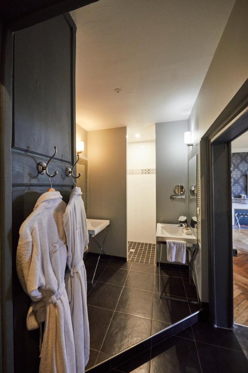 Photo de la galerie de l'établissement Hôtel 4 étoiles - Restaurants & Spa Périer Du Bignon, à Laval