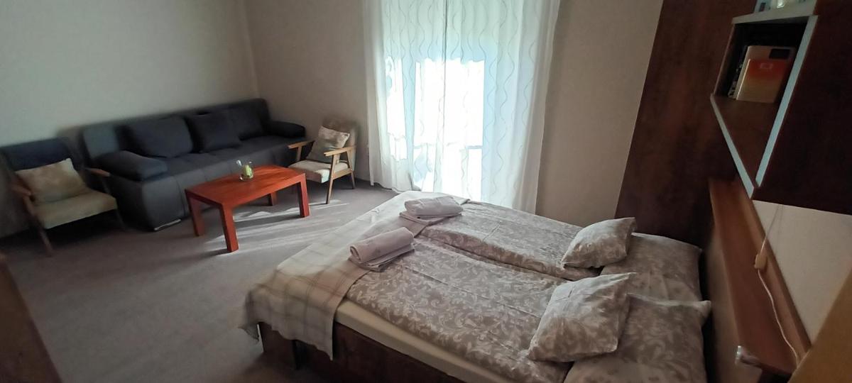 Hunyadi utcai garzon - Housity