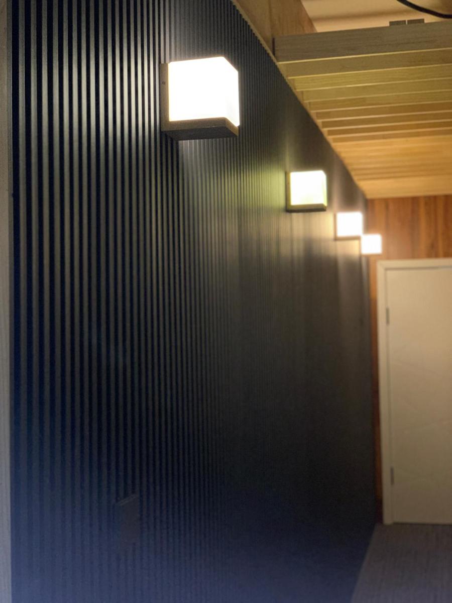 OZ HOUSE and CAFE - Housity