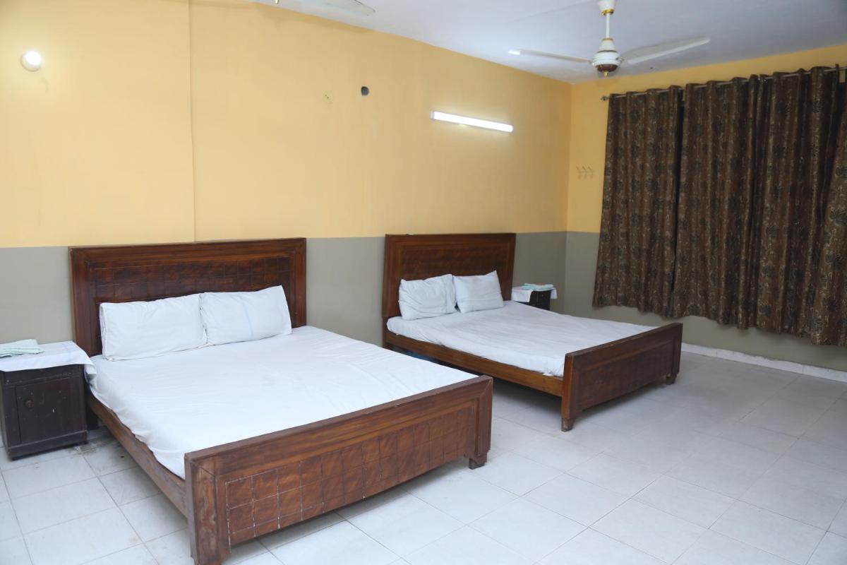 Suitetrails - Ayyan Palace Hotel