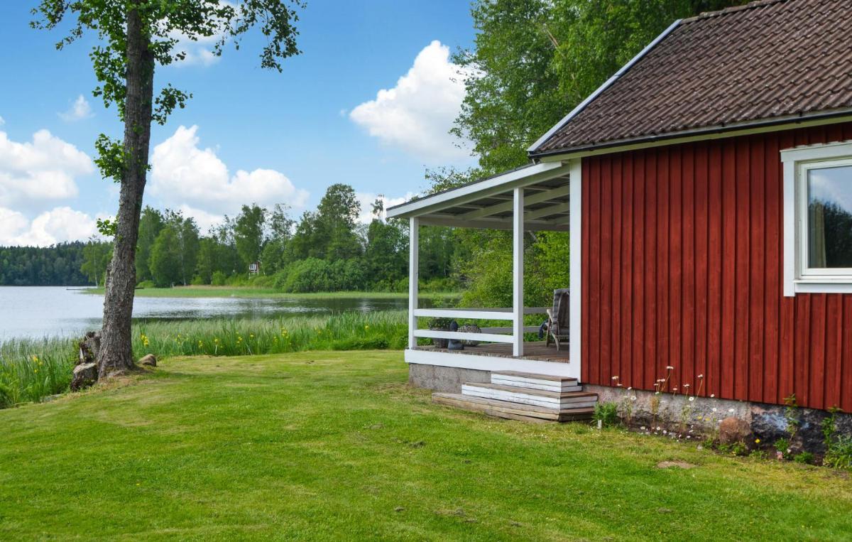 Beautiful Home In Ormaryd With Ethernet Internet - Housity