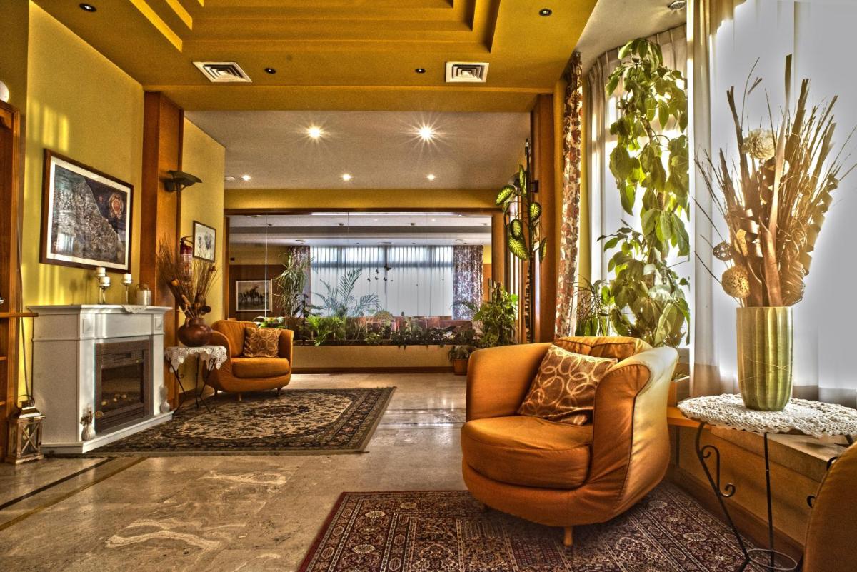Hotel Lory & Ristorante Ferraro - Hizvo