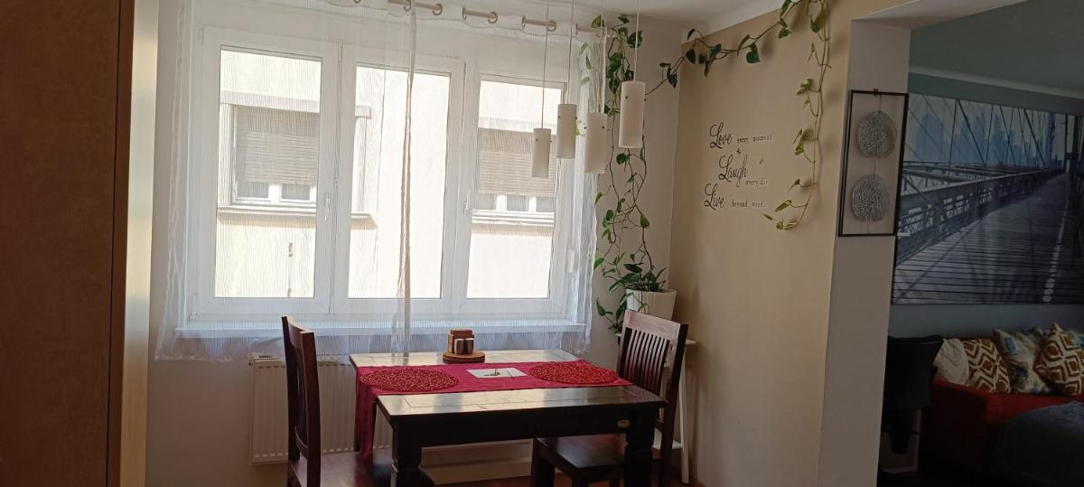 Moderne und schöne Wohnung - Housity