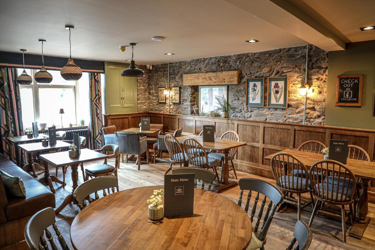 Bridge End Hotel - Housity