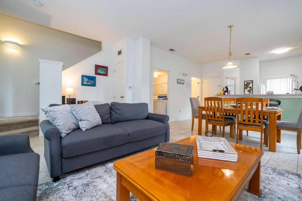 Cozy 3Bed Townhome 8 Miles from Disney 1123 - Housity
