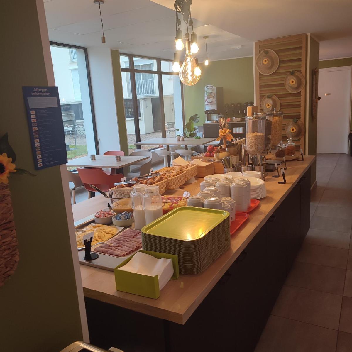 Moov'Appart Hotel Clichy - Housity