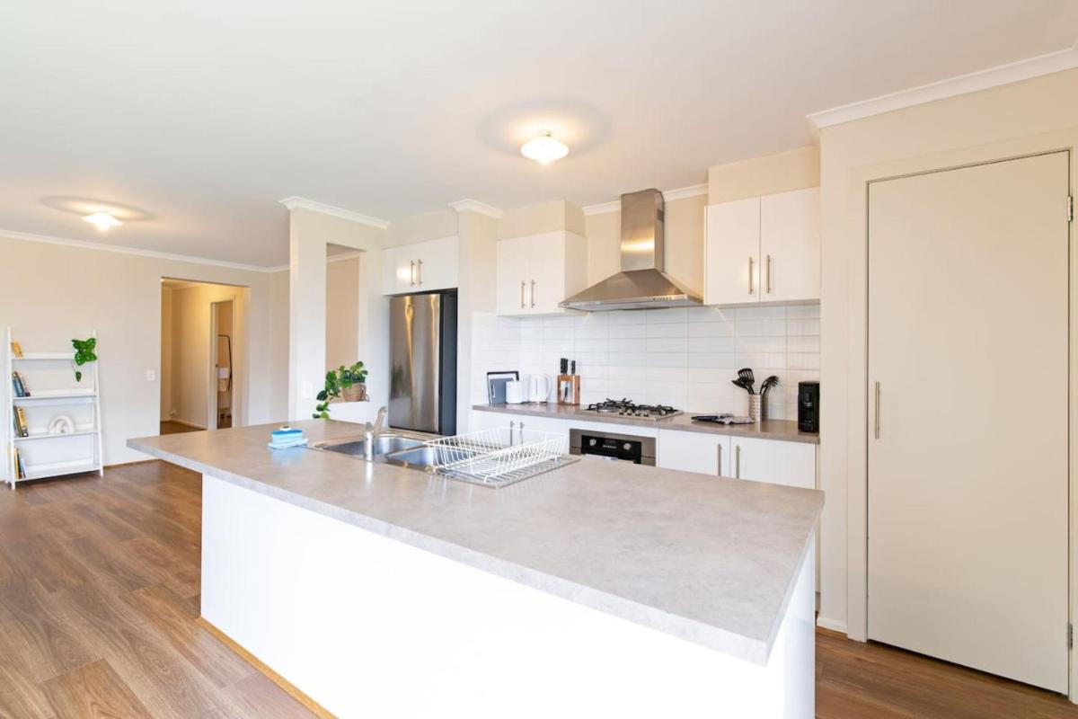 Family Home for a Fiesta - Housity