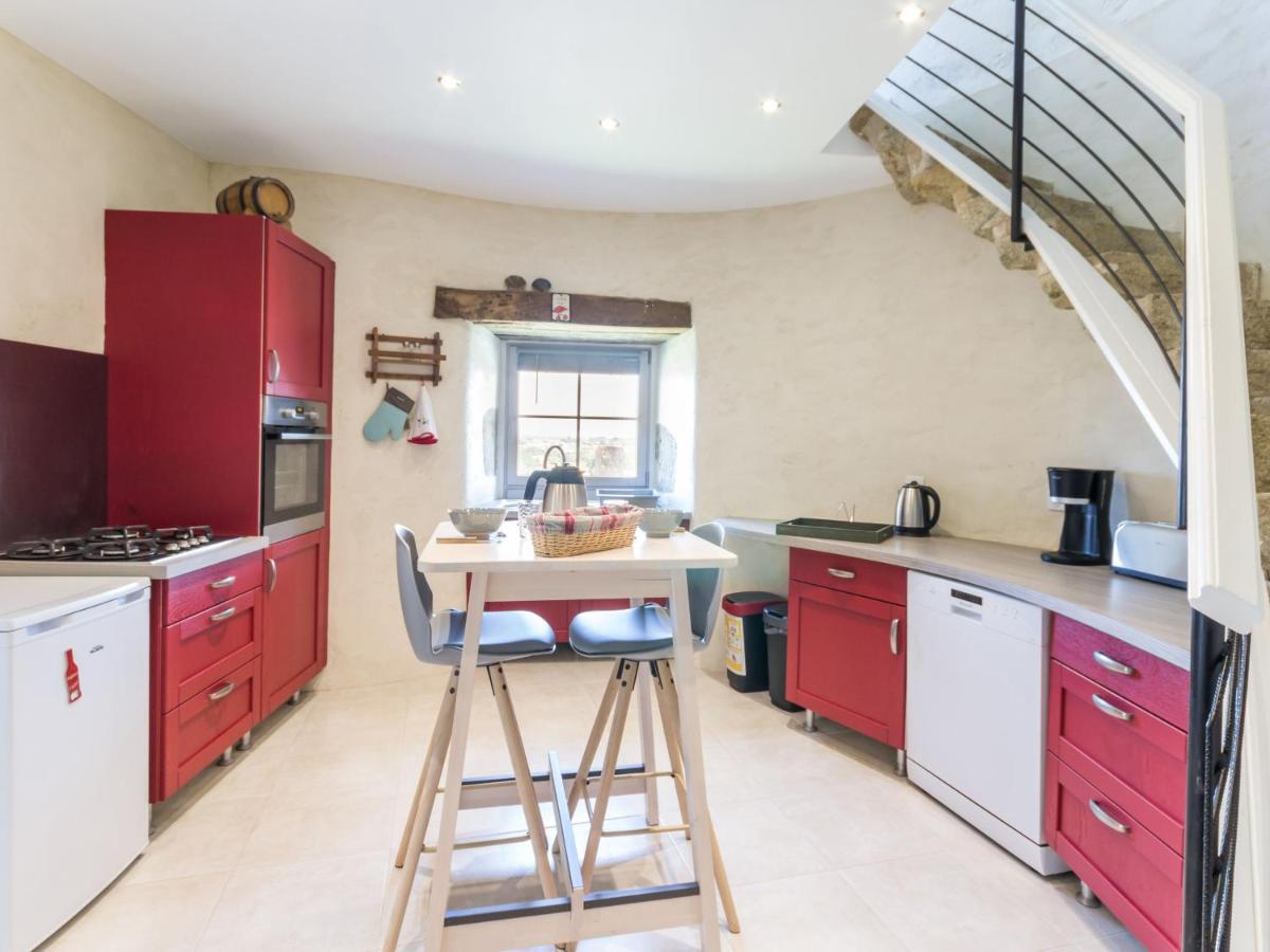 Moulin 18ème siècle, 3 chambres, jardin, wifi à Monnières - FR-1-306-1164 - Housity
