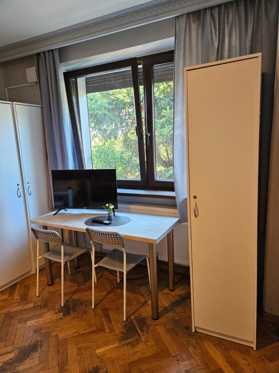 Pokoje pracownicze Кімнати для працівників,гуртожиток - Housity