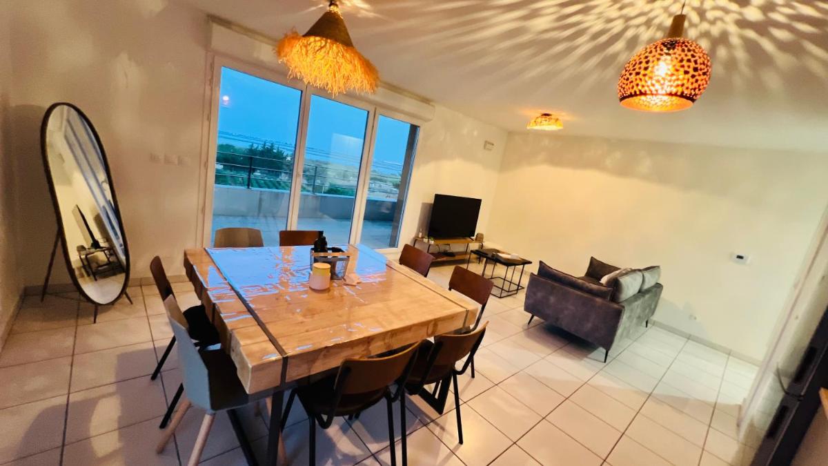 Cocon d'Ingril Penthouse vue mer - Hizvo