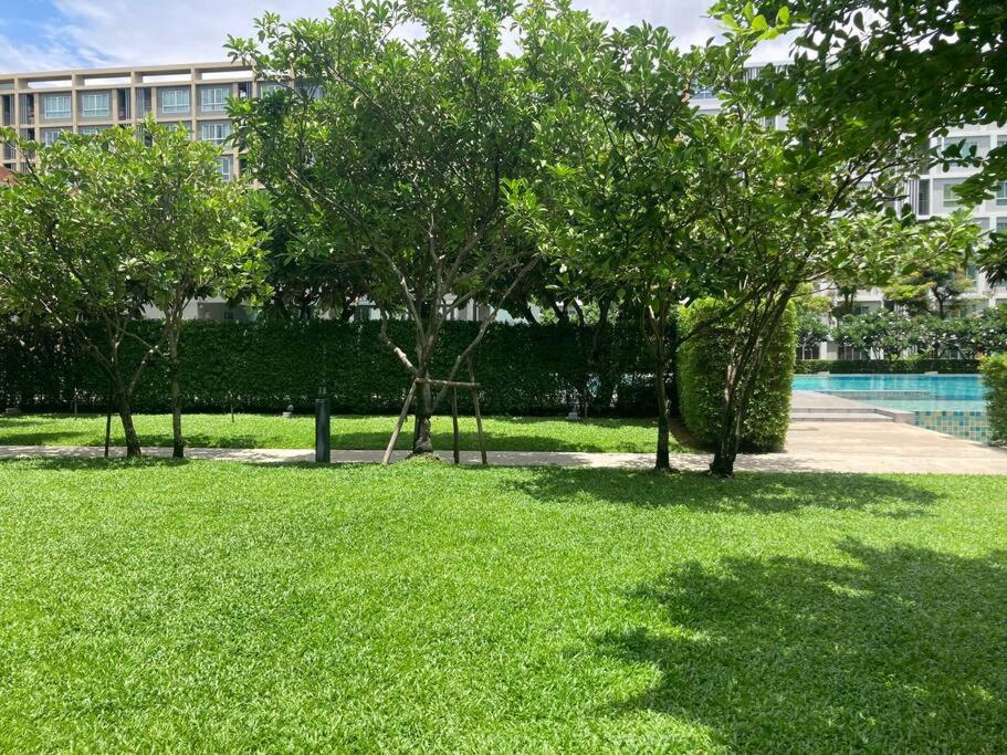 Top-Floor Studio Retreat - Housity