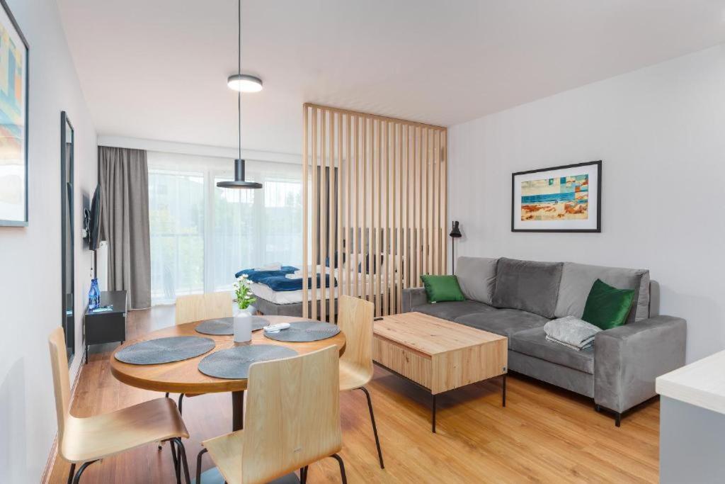 Apartamenty Akces KASPROWICZA 20C- STREFA WELLNESS W CENIE- PRZERWA TECHNICZNA STREFY BASENOWEJ W TERMINIE 24-03 DO 28-03-2025 - Housity